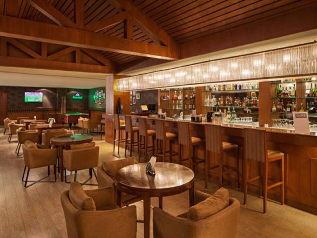 Hotel Dlf Club 5 Gurgaon Exterior foto