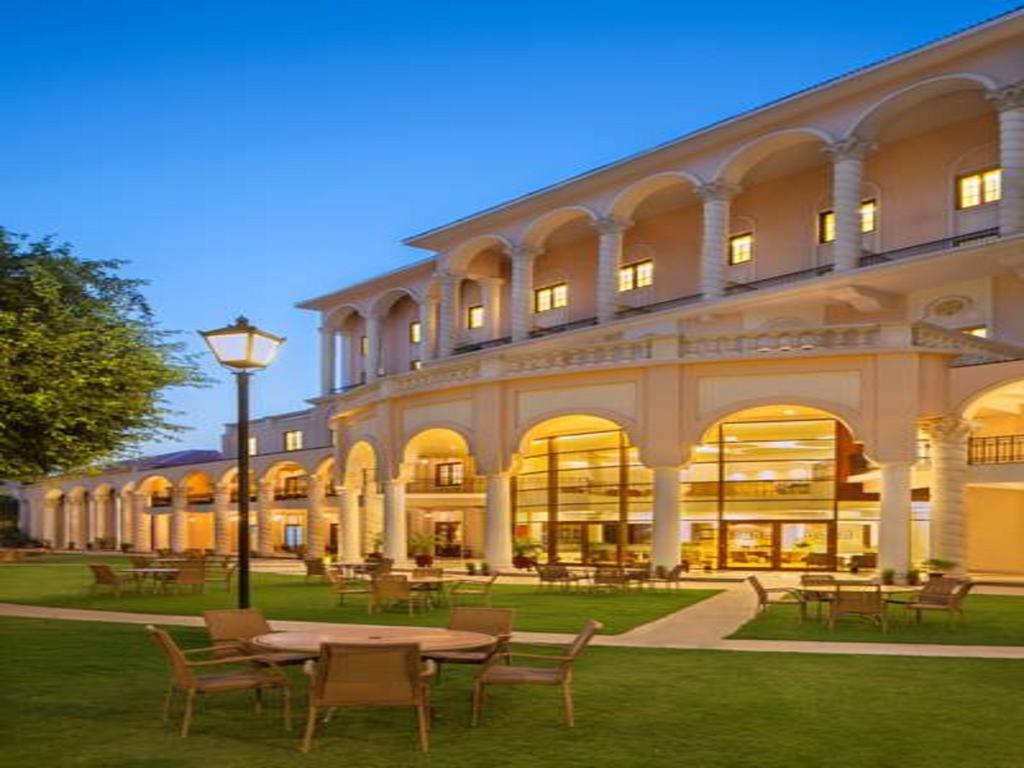 Hotel Dlf Club 5 Gurgaon Exterior foto